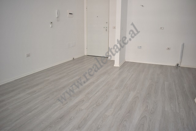 Two bedroom apartment for rent in Fiore Di Bosco in Tirana.
It is positioned on the 1st floor of a 